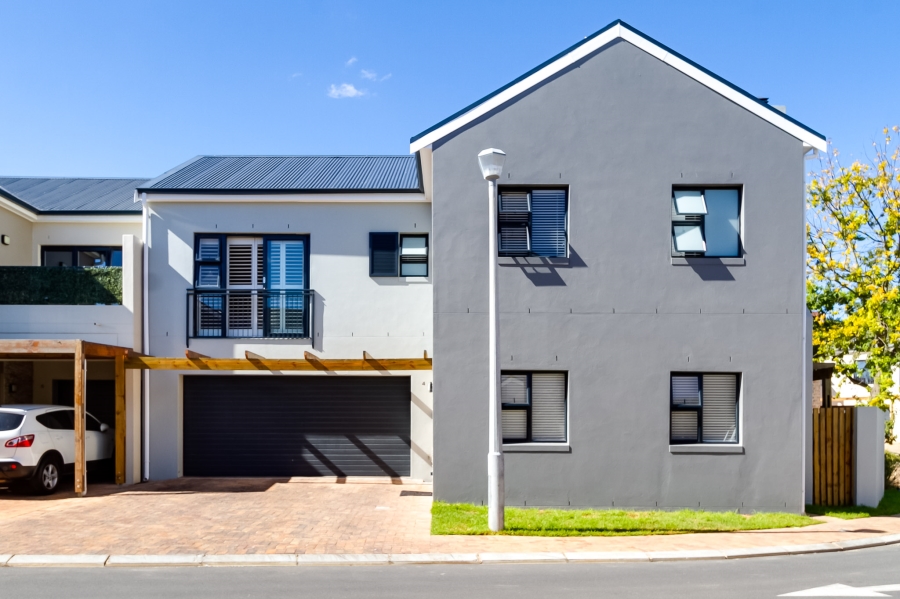 3 Bedroom Property for Sale in Goedemoed Western Cape